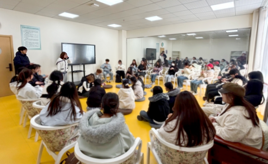 慢品生命：正念葡萄干与自然声愈...