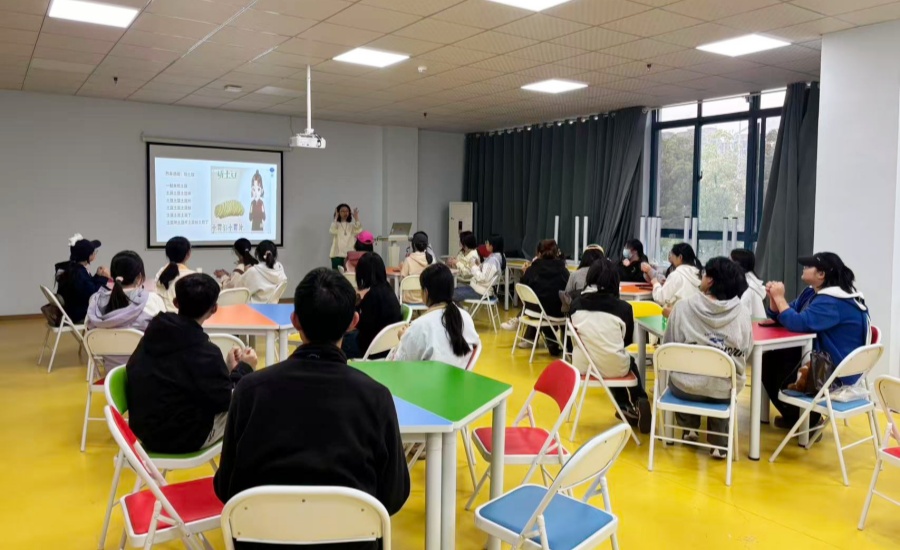 “韧性提升 优势绽放”心理资本...